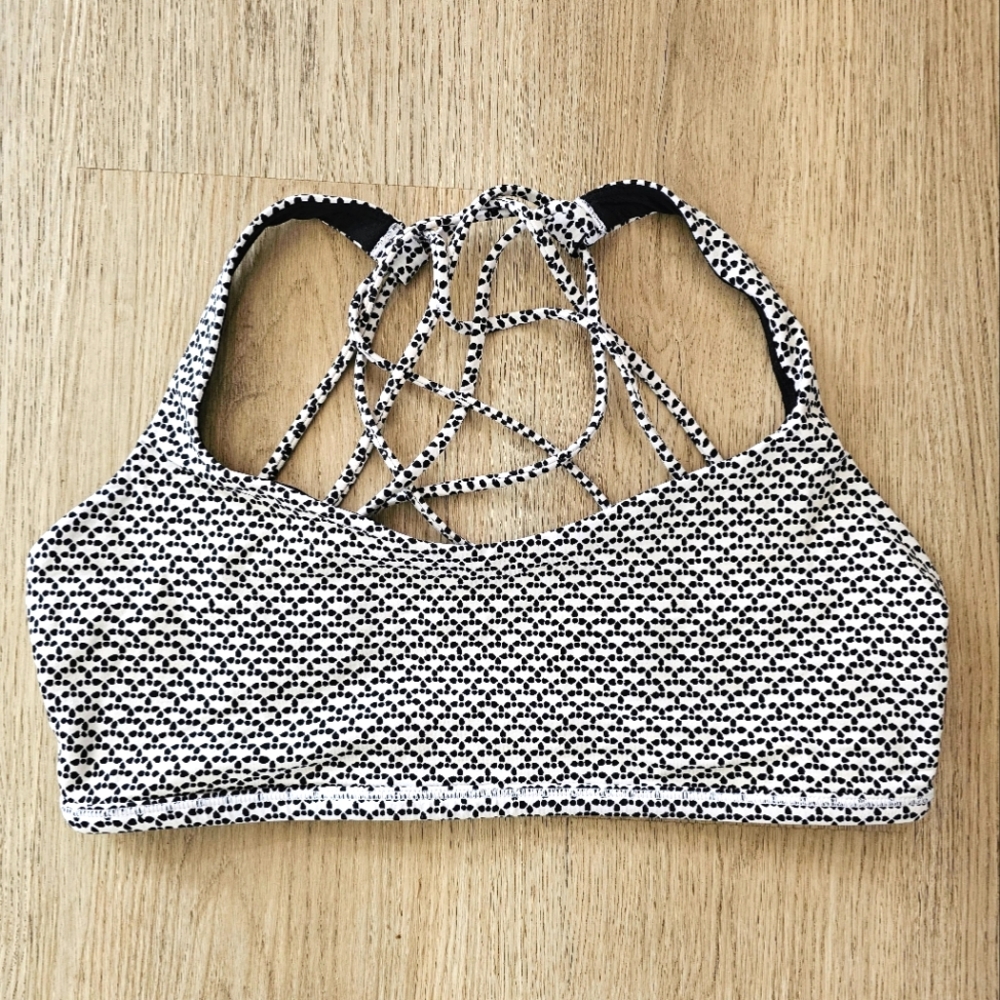 Lululemon bra size 10 Free to be Wild